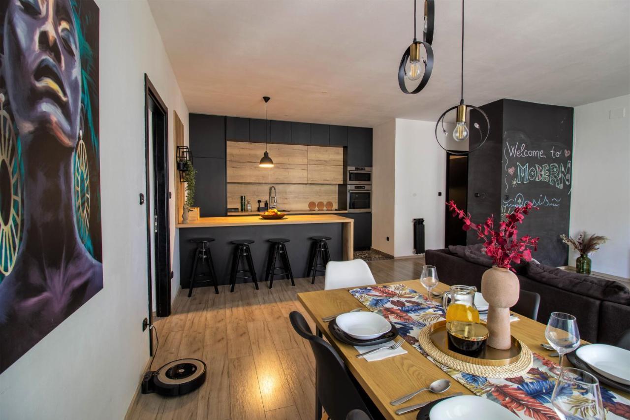 Modern Oasis Apartment Split Private Parking Екстер'єр фото